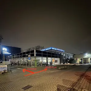 Loft Car Factory Хостел